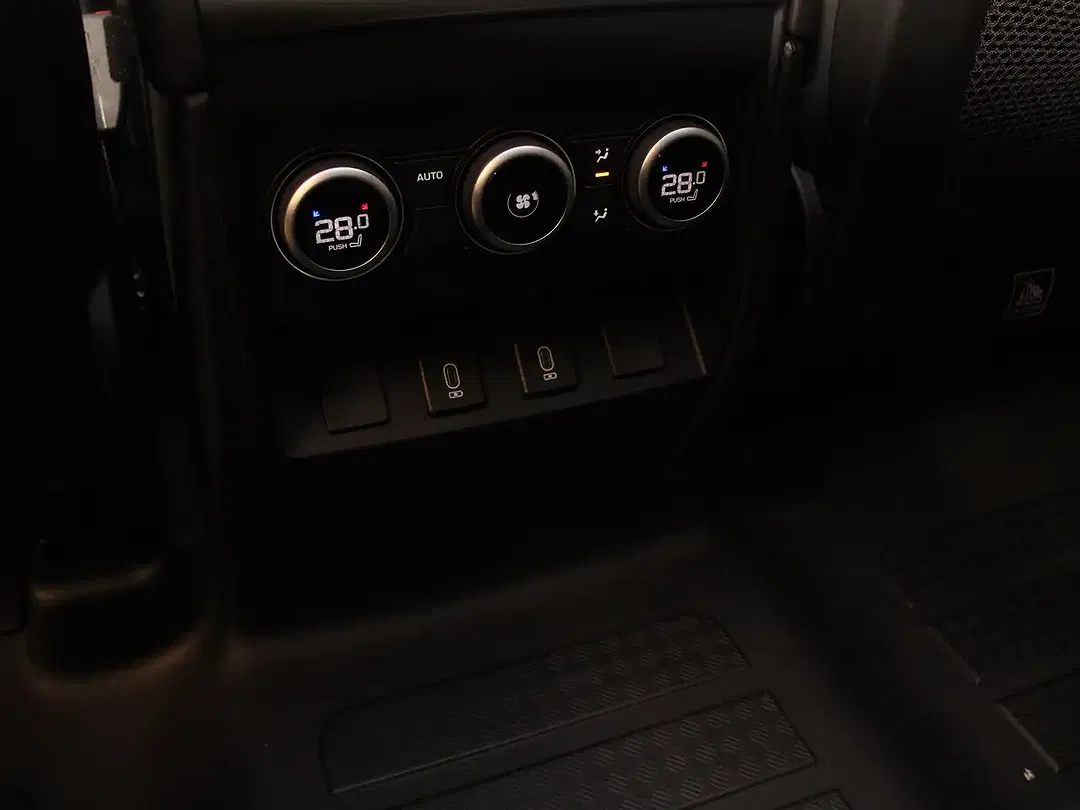 Land Rover Defender D350 3.0 MHEV Trophy Edition 110 - foto 15