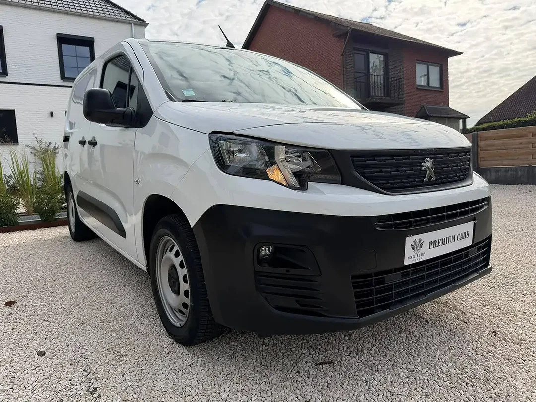 Peugeot Partner BlueHDi 120 L1H1 Premium - Afbeelding 1