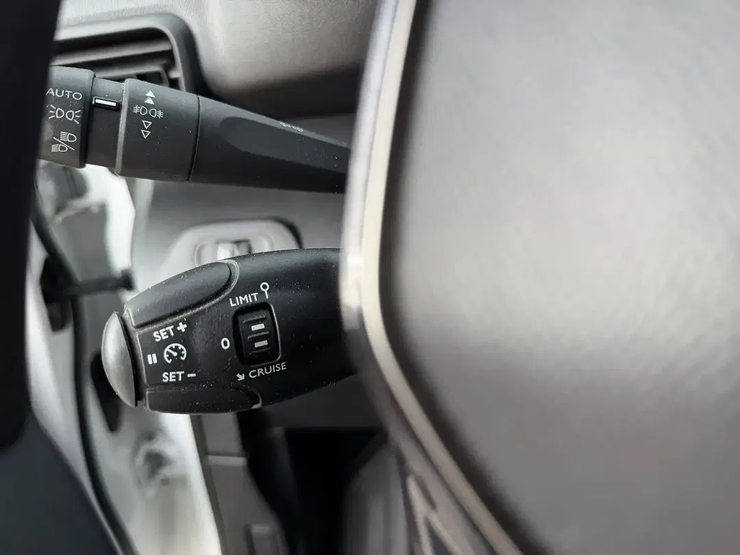 Peugeot Partner BlueHDi 120 L1H1 Premium - Thumbnail 11