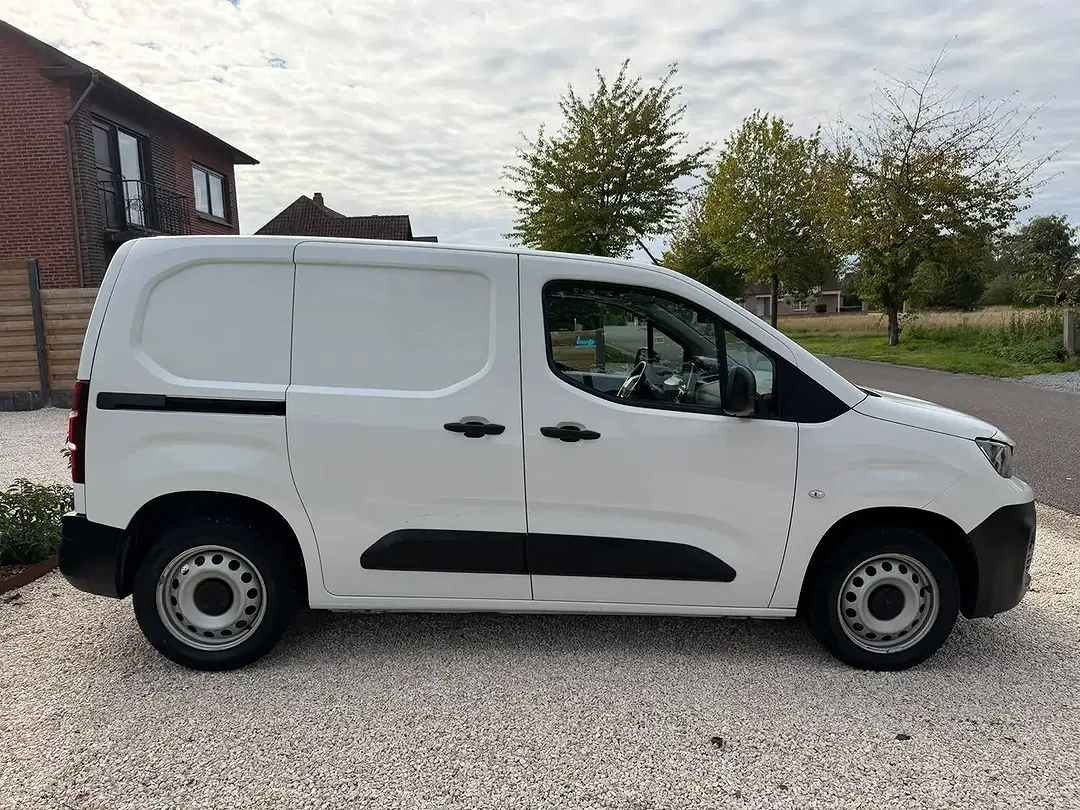 Peugeot Partner BlueHDi 120 L1H1 Premium - Thumbnail 13