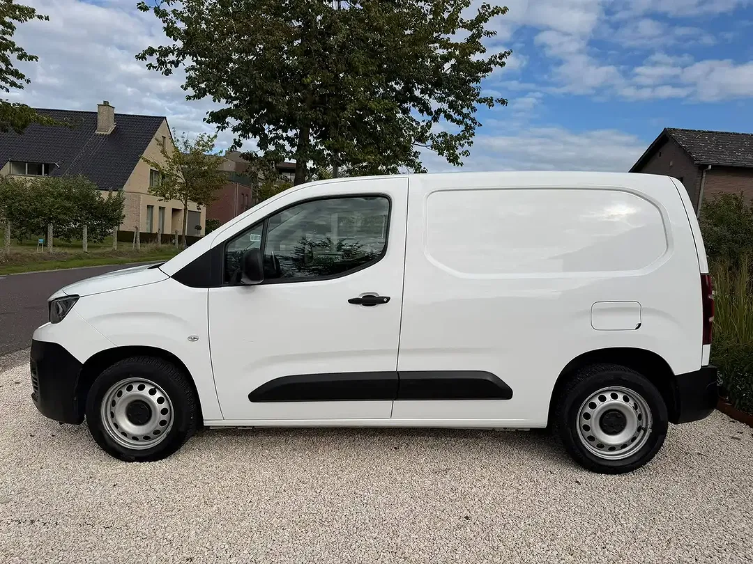 Peugeot Partner BlueHDi 120 L1H1 Premium - Thumbnail 3