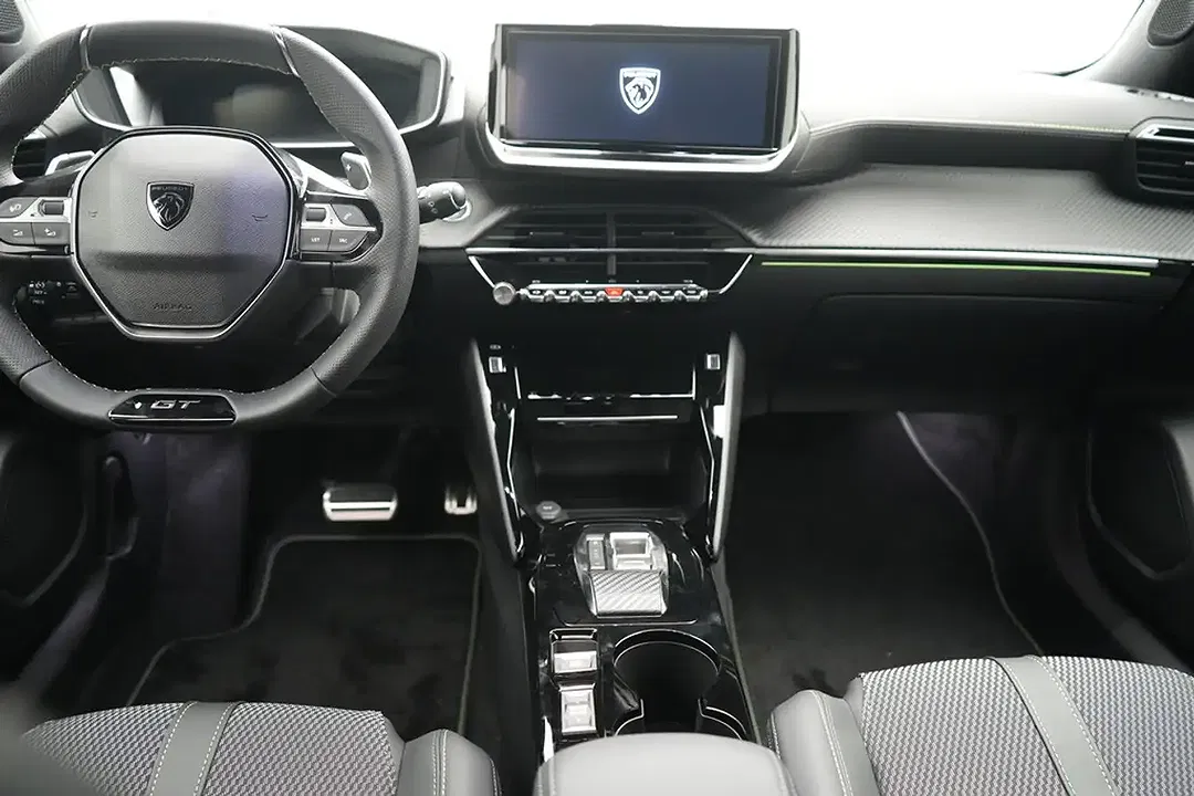 Peugeot 2008 130 PureTech GT - foto 1