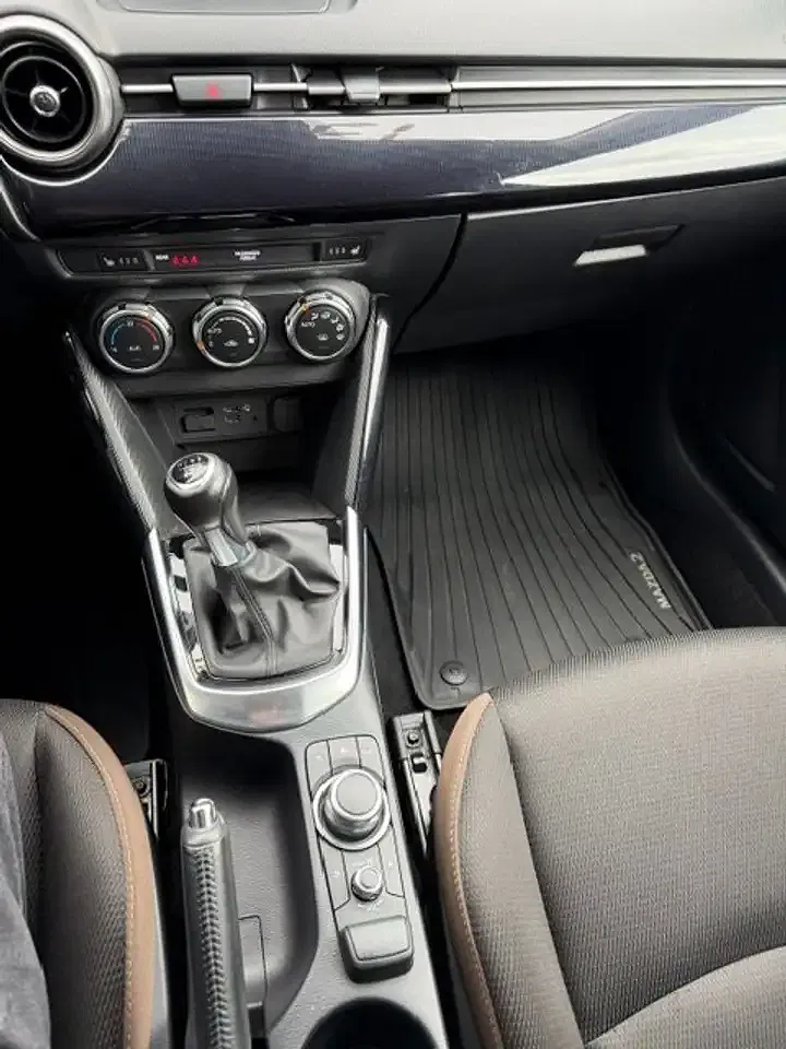 Mazda 2 Takumi - foto 15