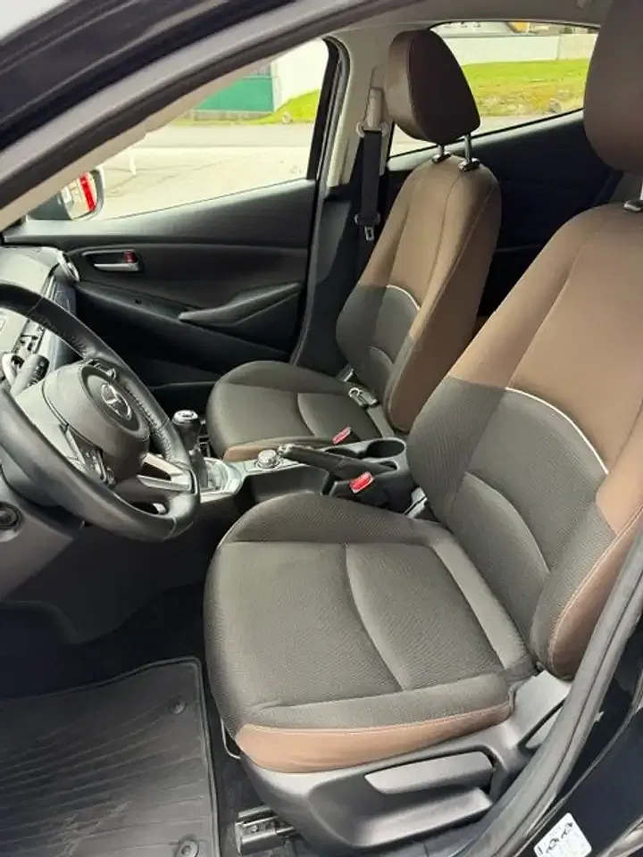 Mazda 2 Takumi - Thumbnail 9