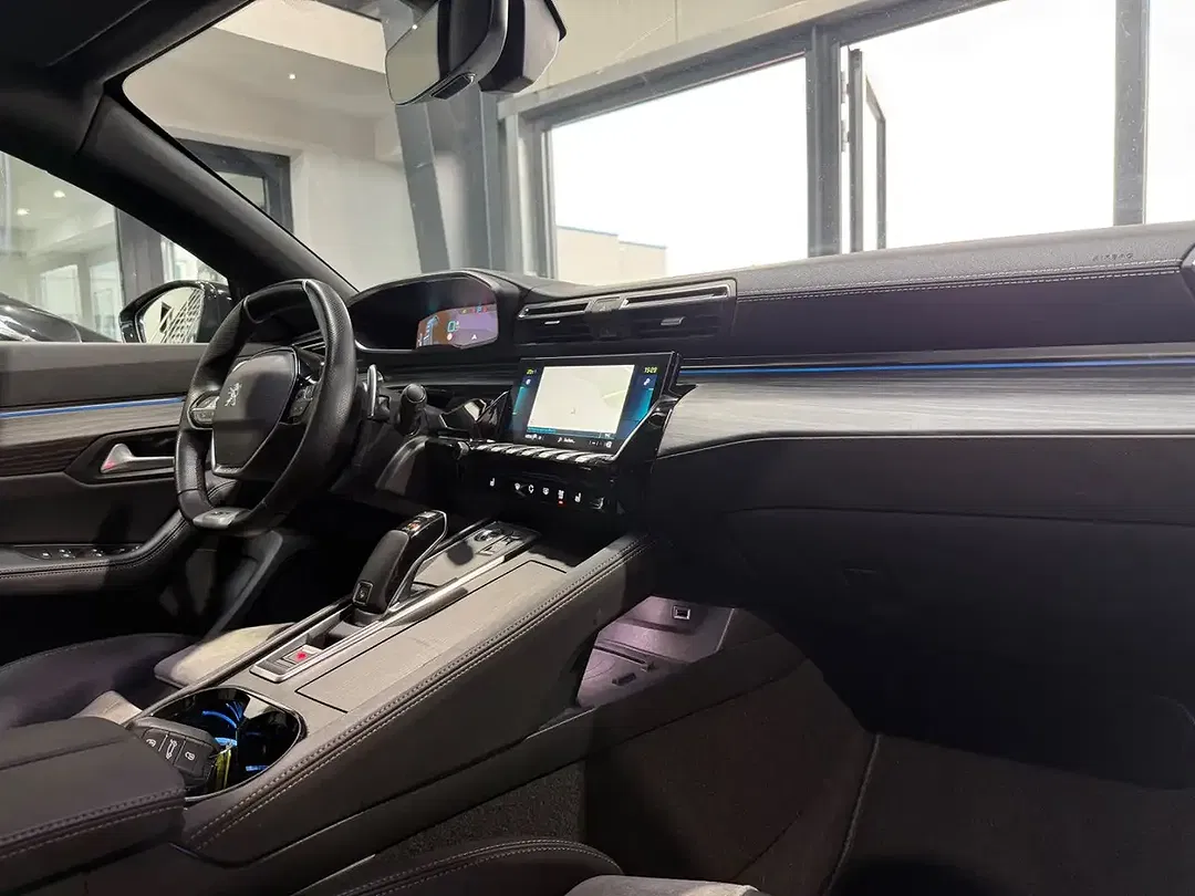 Peugeot 508 225 Hybrid GT - Thumbnail 14