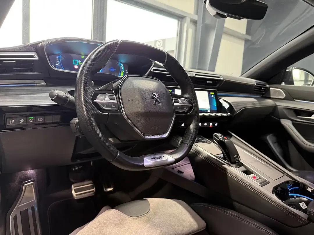 Peugeot 508 225 Hybrid GT - foto 15