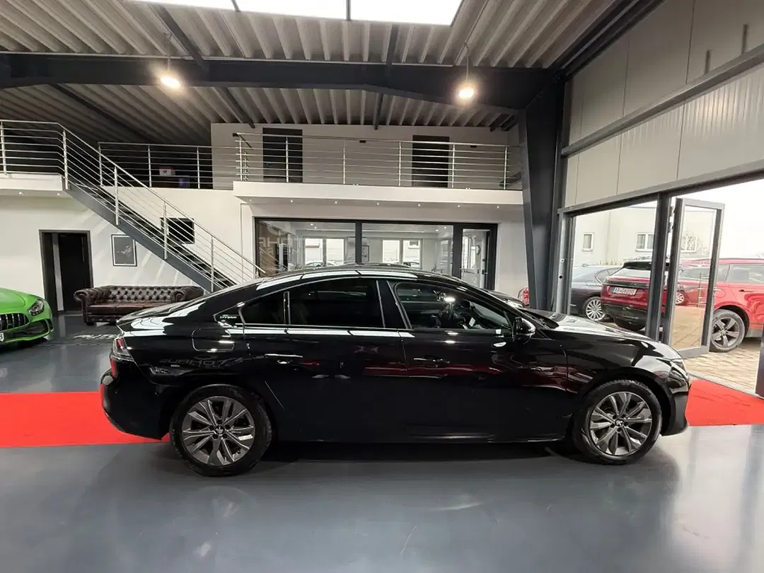 Peugeot 508 225 Hybrid GT - Thumbnail 4