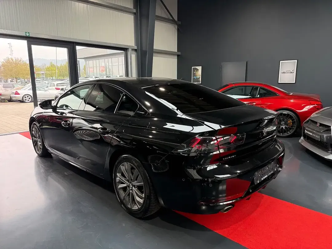 Peugeot 508 225 Hybrid GT - Thumbnail 8