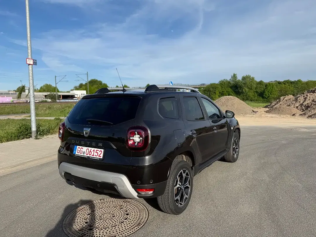 Dacia Duster Celebration - Thumbnail 4