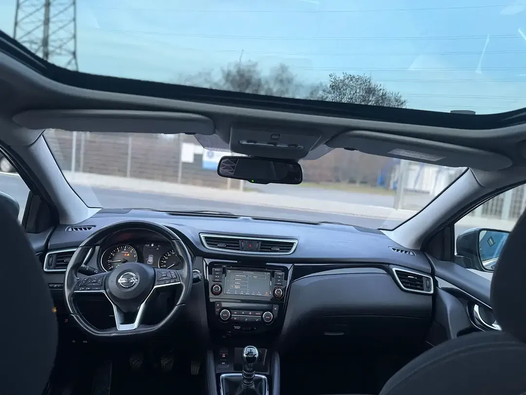 Nissan Qashqai N-Connecta Design - Thumbnail 6