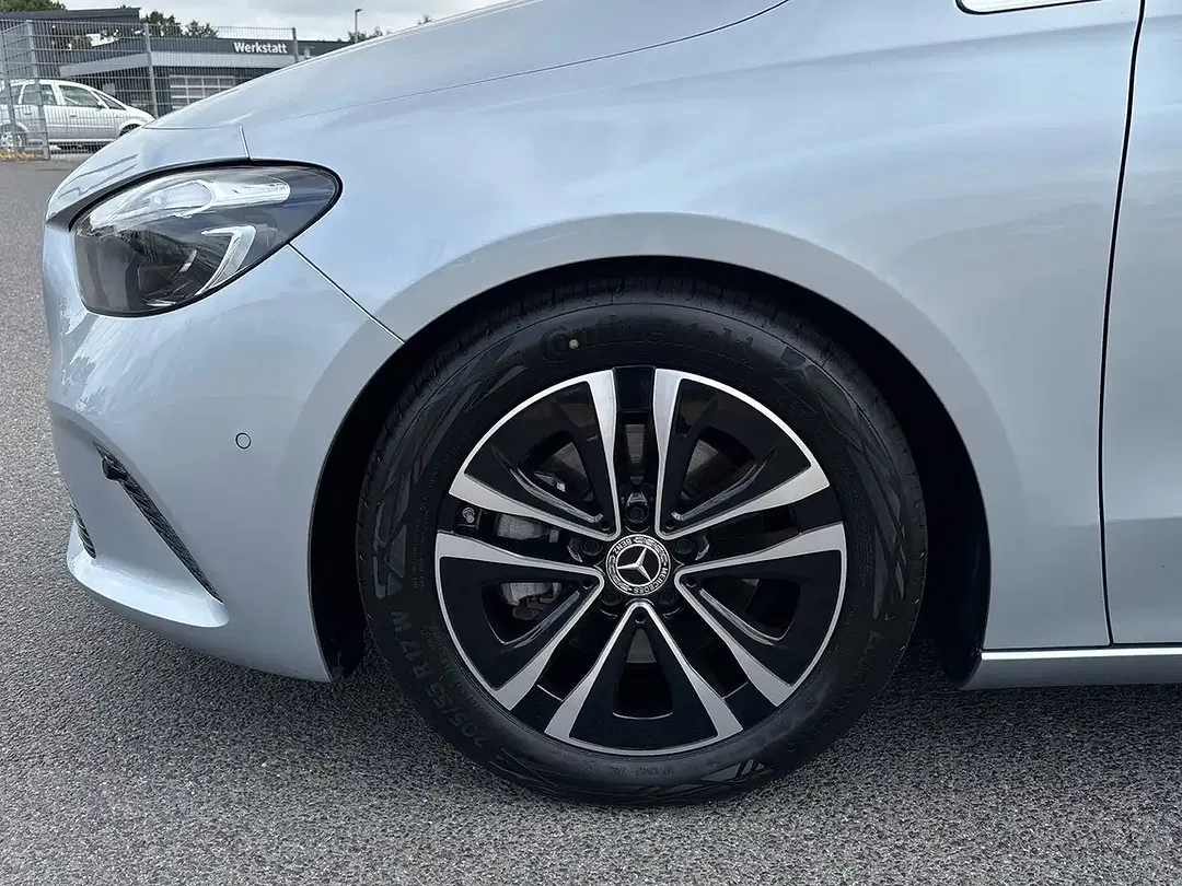 Mercedes-Benz B 200 - Thumbnail 7