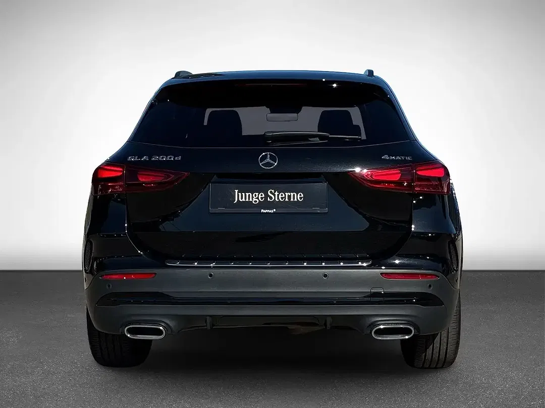Mercedes-Benz GLA 200 4MATIC - Thumbnail 4