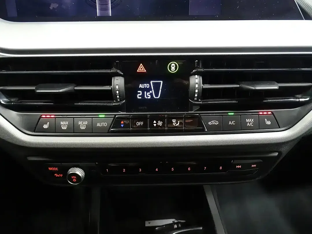 BMW 116 - foto 8