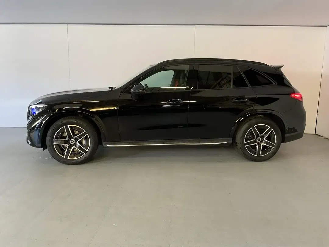 Mercedes-Benz GLC 200 4MATIC AMG Night - Thumbnail 2