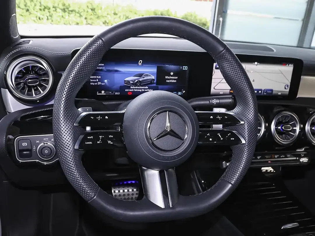 Mercedes-Benz CLA 200 AMG Edition Night - Thumbnail 10