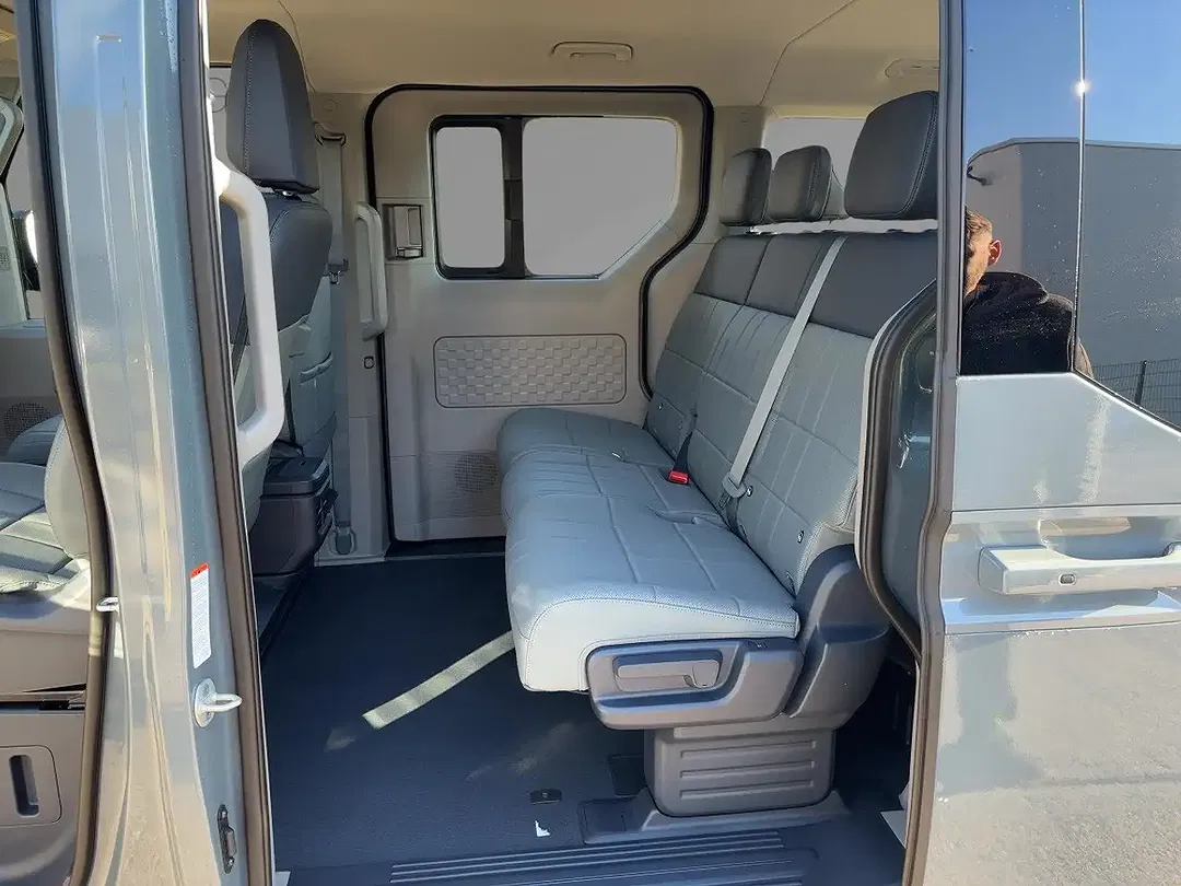 Kia PV5 Passenger - Thumbnail 9