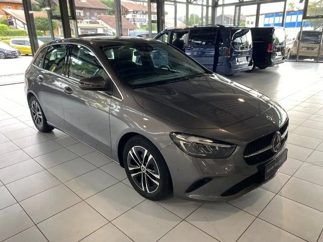 Mercedes-Benz B 180 MBUX Progressive Advanced - foto 2