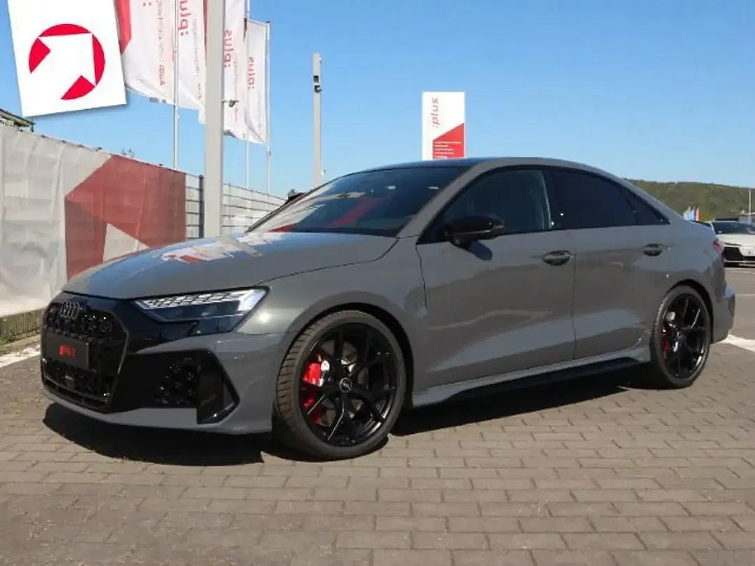 Audi RS3 S tronic - Thumbnail 9