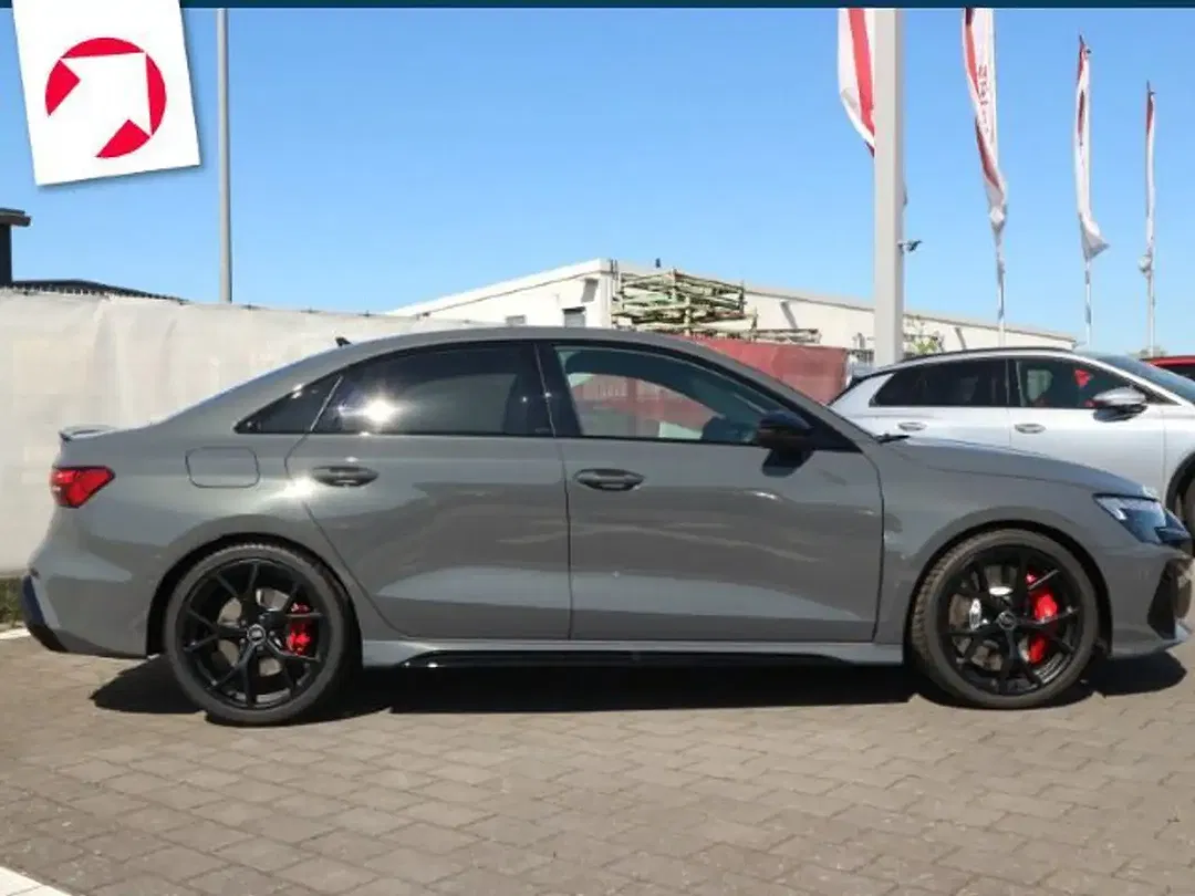 Audi RS3 S tronic - foto 2