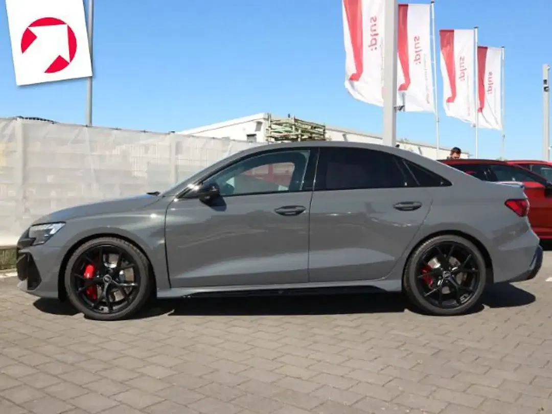 Audi RS3 S tronic - Thumbnail 8