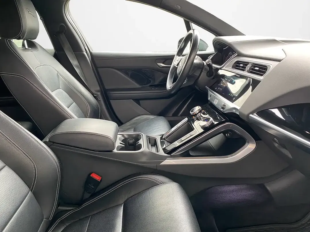 Jaguar I-Pace EV400 - Thumbnail 12