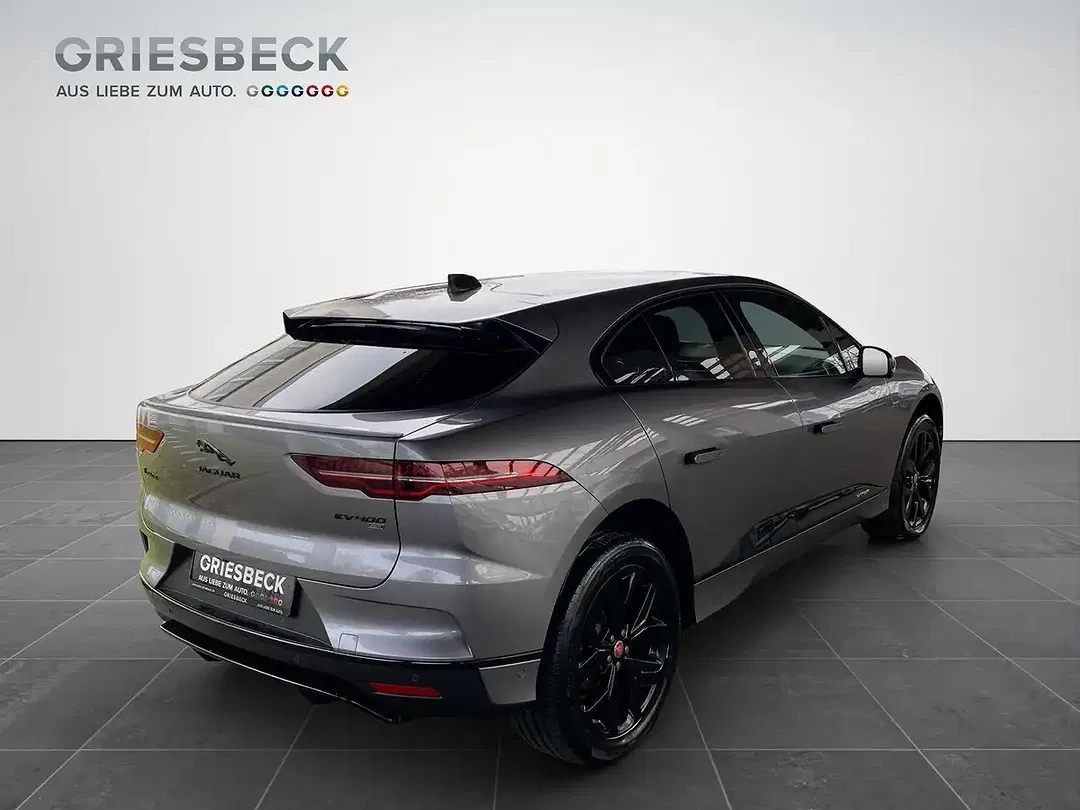 Jaguar I-Pace EV400 - Thumbnail 5