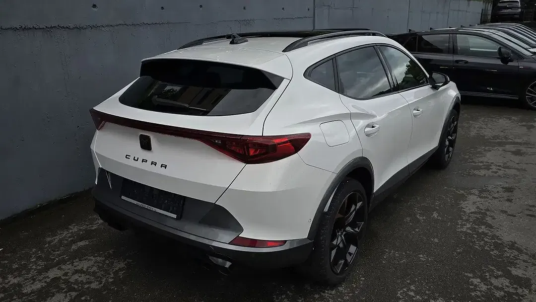 CUPRA Formentor 2.0 TSI DSG 4Drive VZ - Thumbnail 4