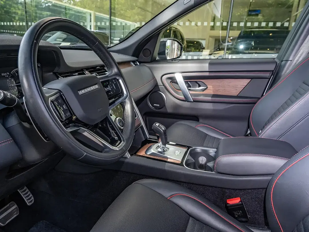 Land Rover Discovery Sport P300e 4x4 R-Dynamic HSE - Thumbnail 8