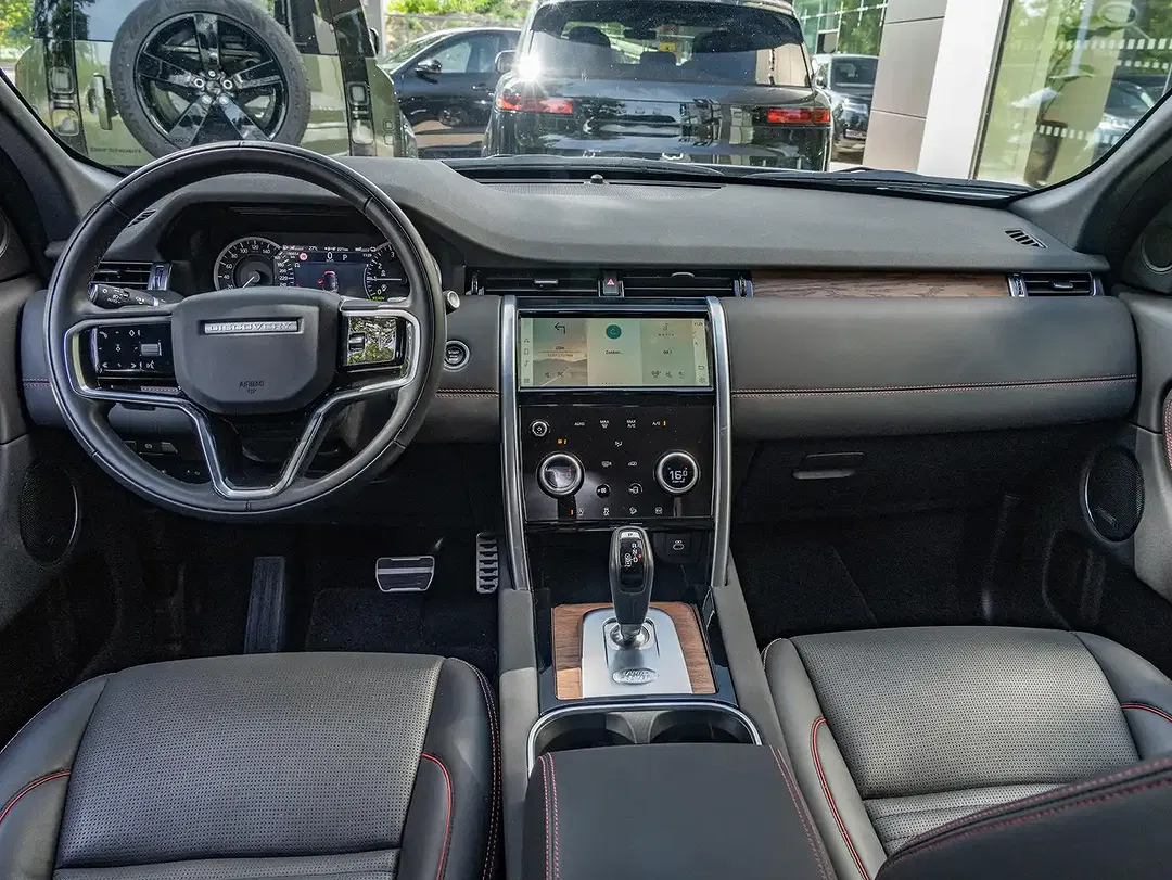 Land Rover Discovery Sport P300e 4x4 R-Dynamic HSE - Thumbnail 9