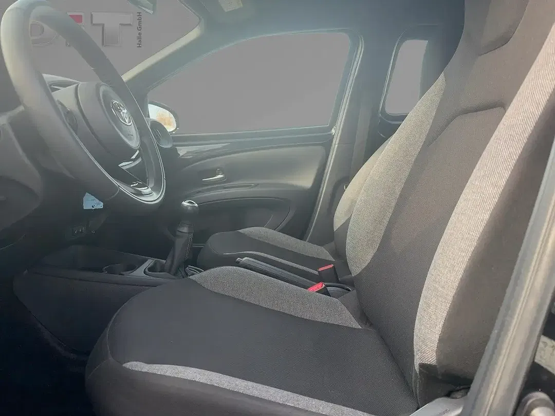 Toyota Aygo Business Edition - Thumbnail 10