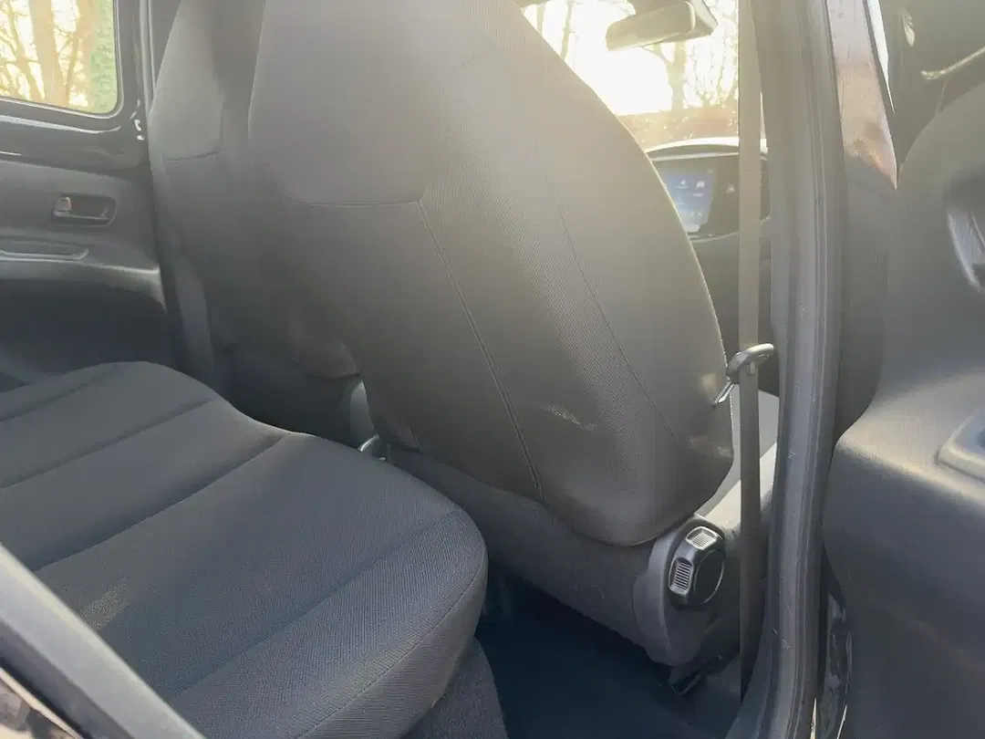 Toyota Aygo Business Edition - Thumbnail 13