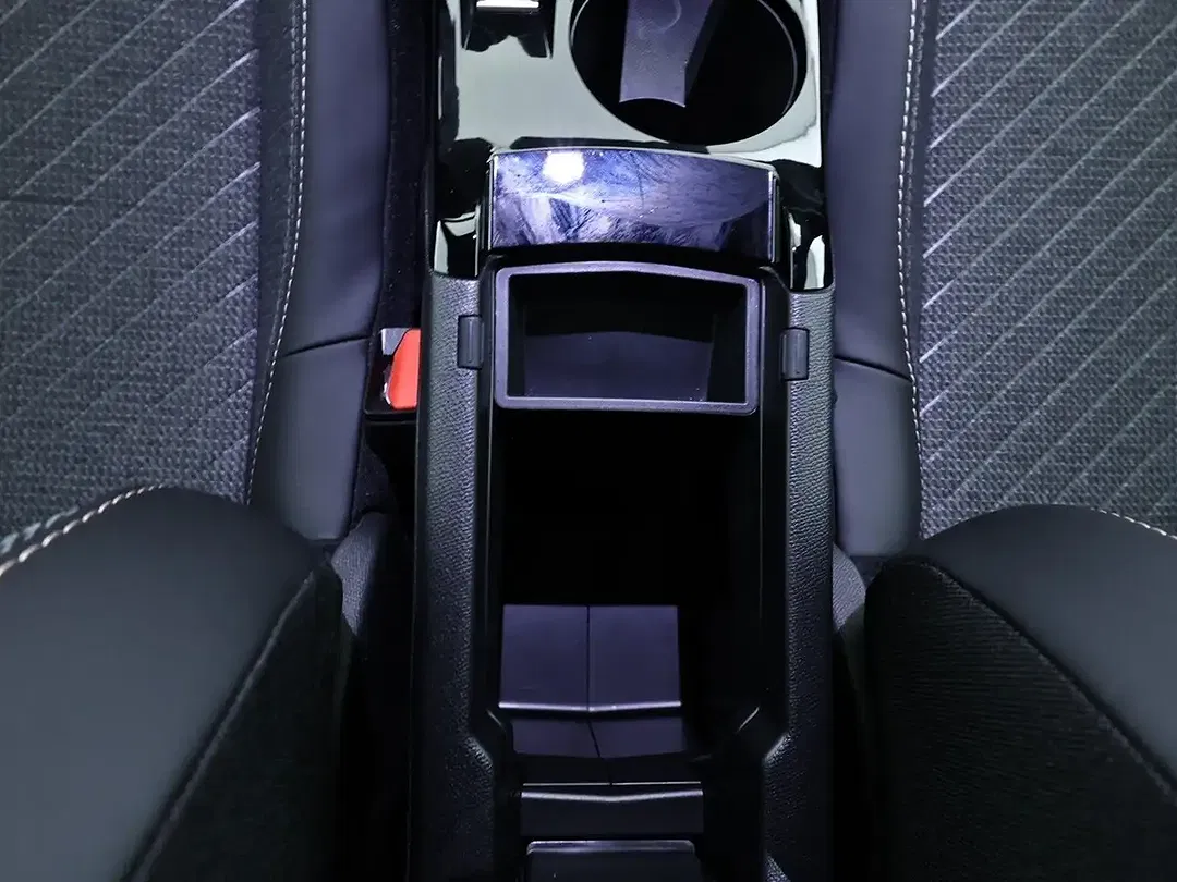 Peugeot 2008 PureTech Allure - Thumbnail 14