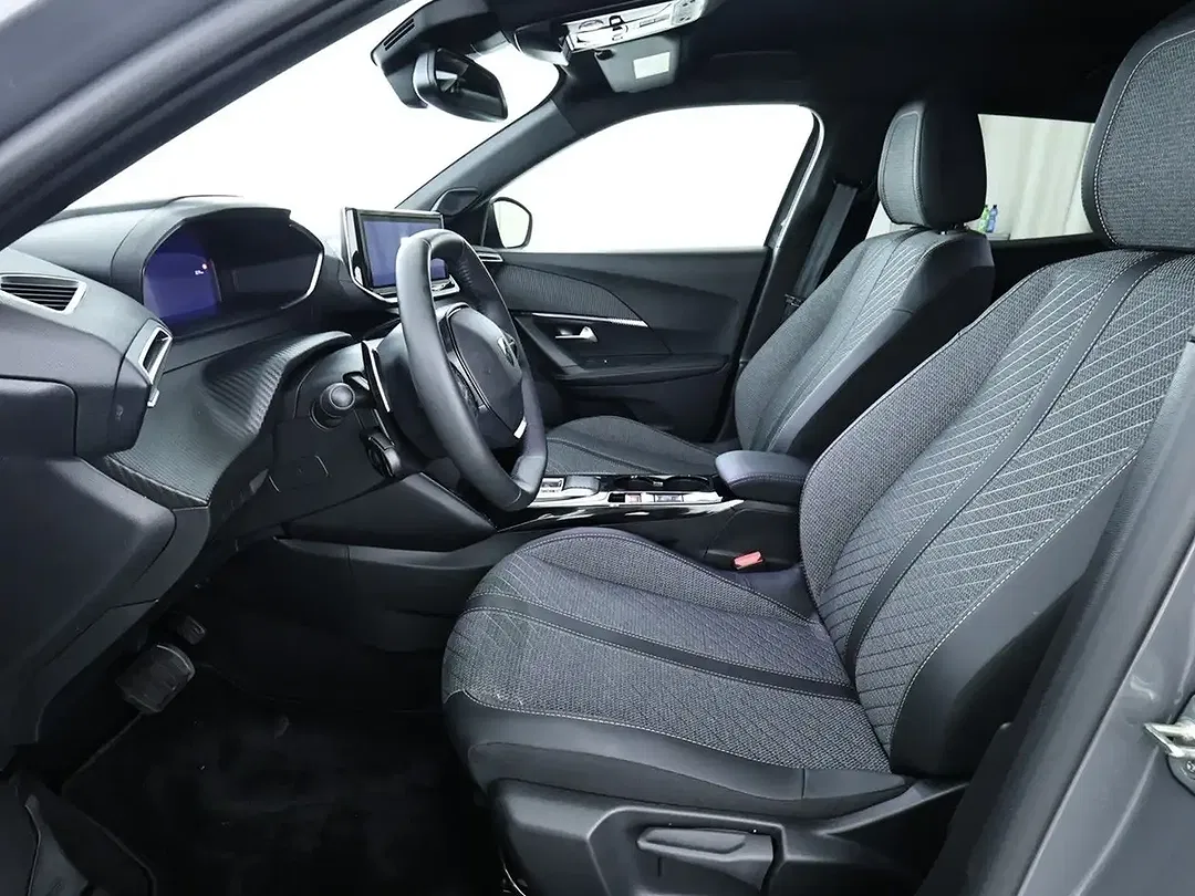 Peugeot 2008 PureTech Allure - Thumbnail 8