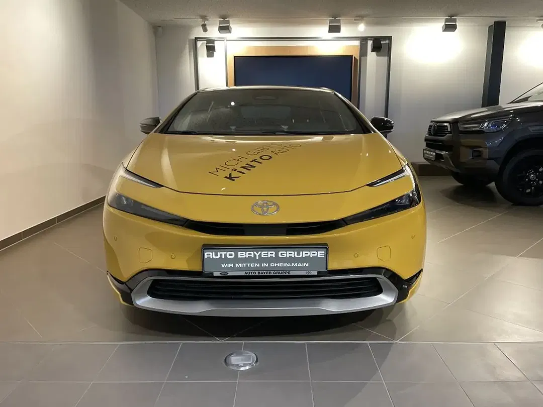 Toyota Prius PHEV Executive - Thumbnail 7