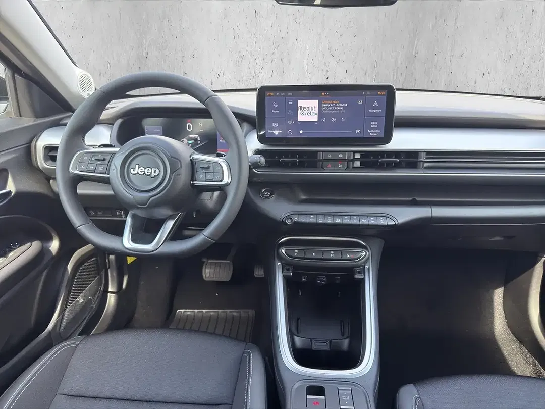 Jeep Avenger 1.2 e-Hybrid Altitude - foto 13