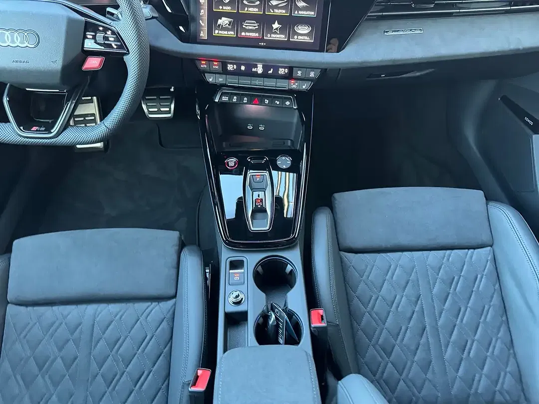 Audi RS3 quattro Matrix LED - Thumbnail 10