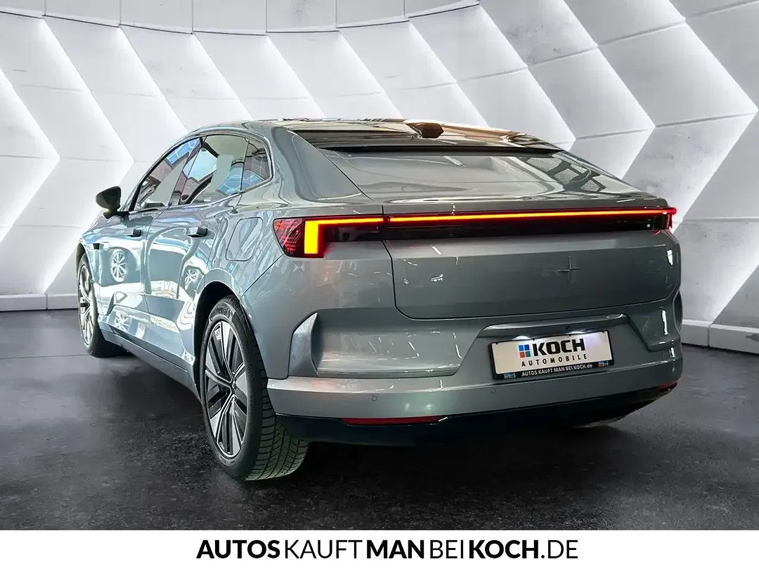 Polestar 4 Long Range Pilot Plus - Thumbnail 4