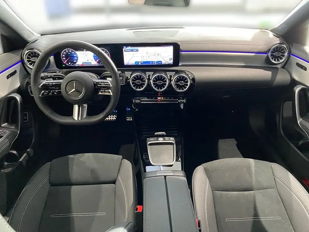 Mercedes-Benz CLA 200 AMG Night - Thumbnail 11