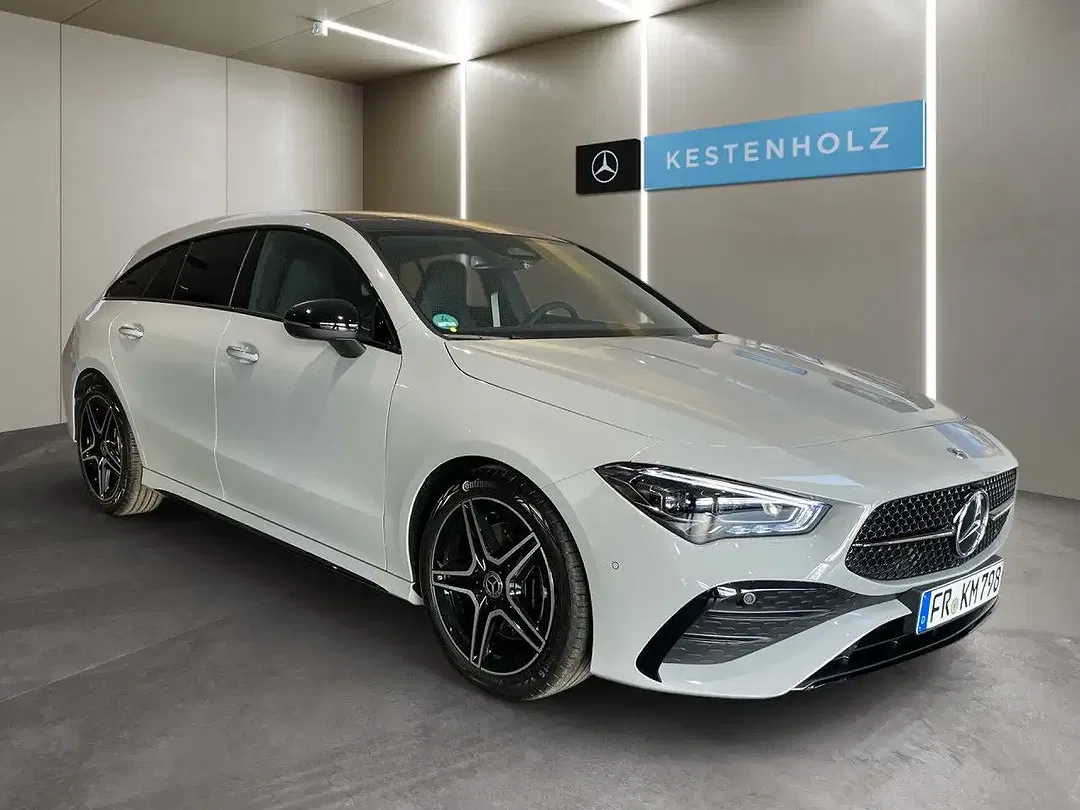 Mercedes-Benz CLA 200 AMG Night - Thumbnail 3