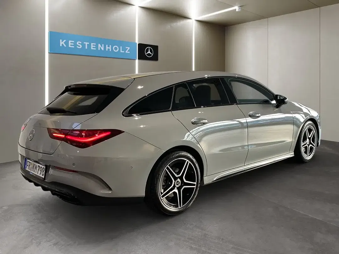 Mercedes-Benz CLA 200 AMG Night - Thumbnail 4