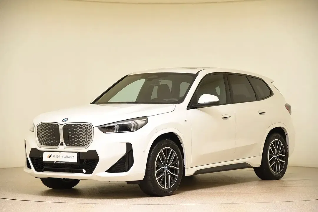 BMW iX1 xDrive M Sport - foto 1