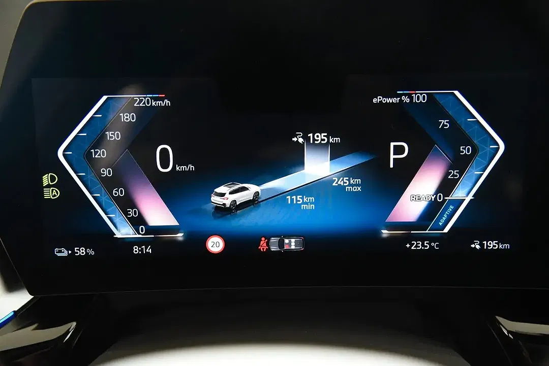BMW iX1 xDrive M Sport - Thumbnail 11