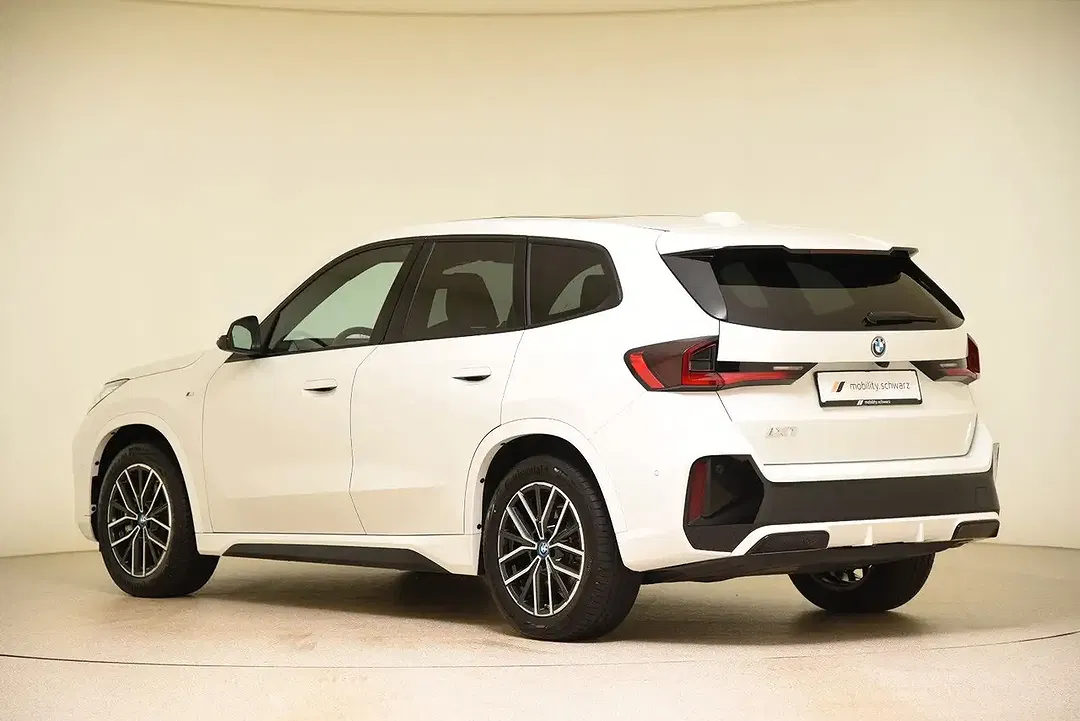 BMW iX1 xDrive M Sport - foto 2