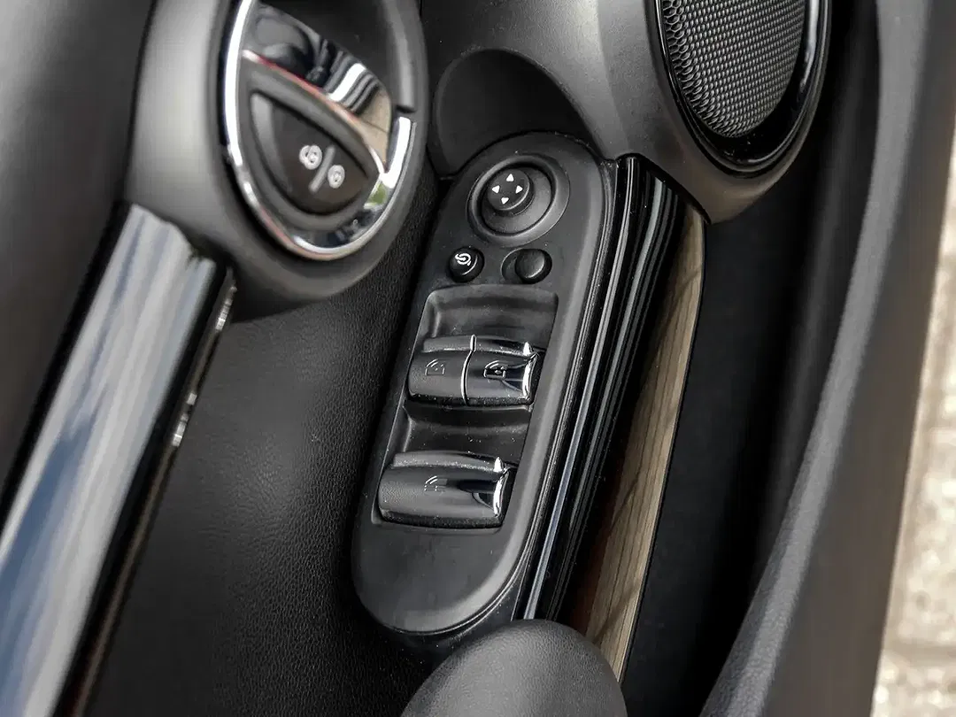 MINI Cooper Cabrio Classic Trim - Thumbnail 13