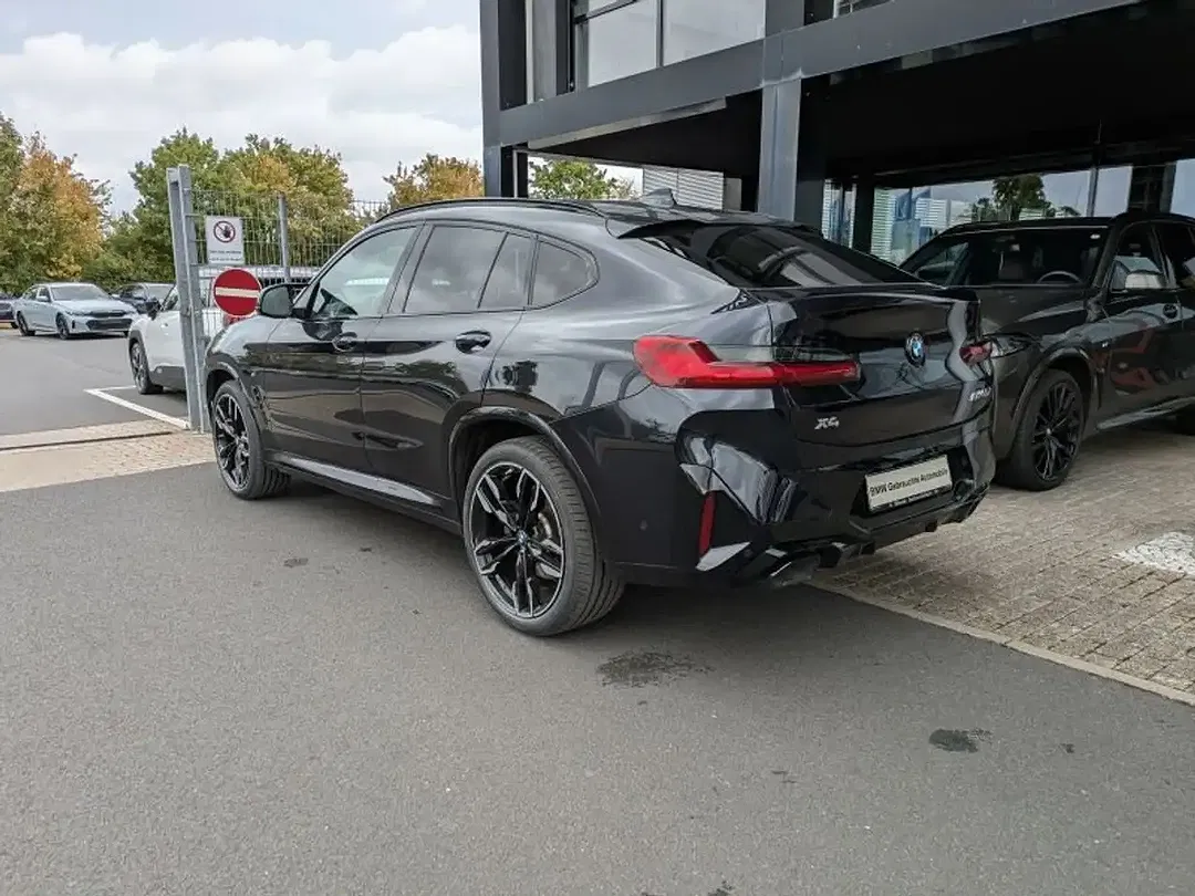 BMW X4 M - Thumbnail 3