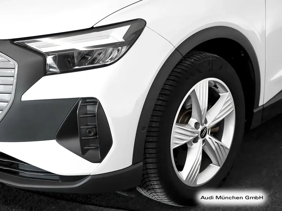 Audi Q4 e-tron 35 - Thumbnail 8