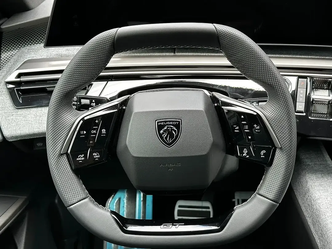 Peugeot 5008 MHEV GT - Thumbnail 14