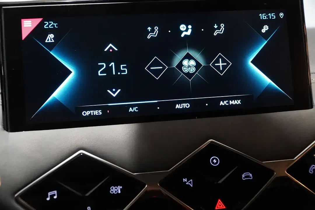 DS Automobiles DS 3 Crossback - Thumbnail 13