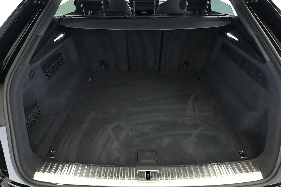 Audi SQ8 TFSI Matrix LED - Thumbnail 11