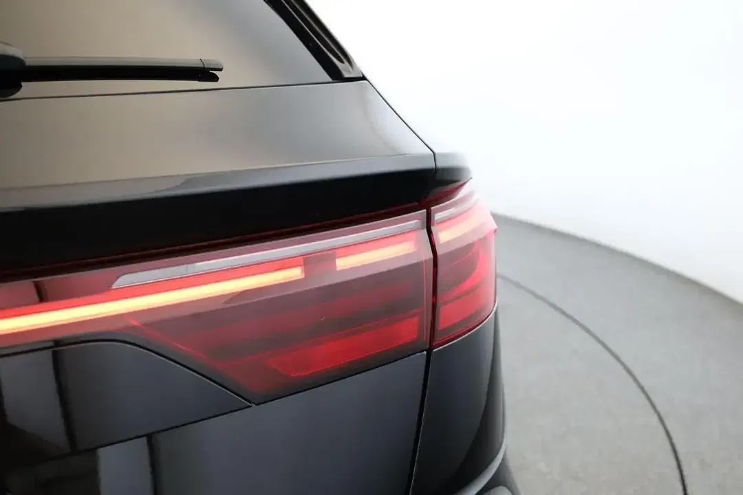 Audi SQ8 TFSI Matrix LED - Thumbnail 13